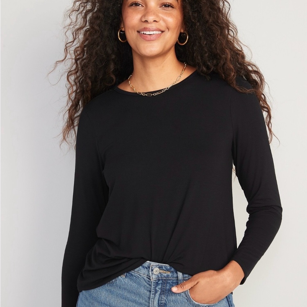 Old Navy Women’s Black Luxe Crew-Neck Long-Sleeve Tee - Size XXL!